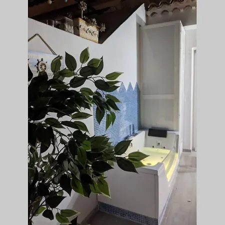 Jacuzzi Suite, Pakito * Costa Adeje (Tenerife)