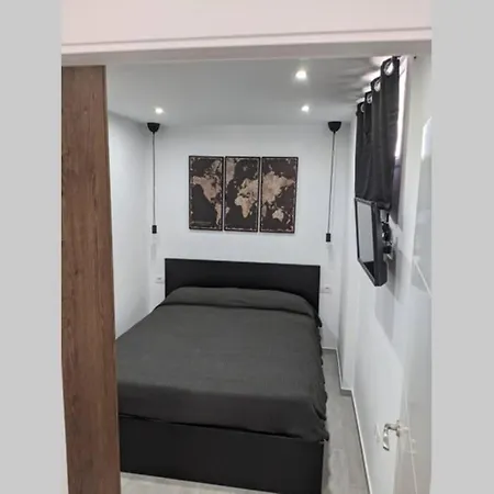Jacuzzi Suite, Pakito Apartment