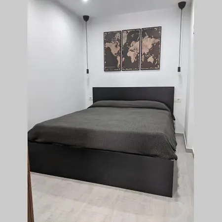 Jacuzzi Suite, Pakito